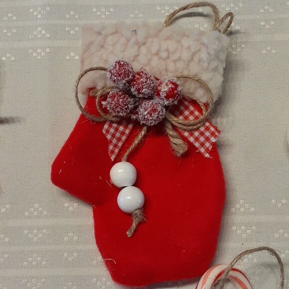 6 pc handmade ornaments - Picture 3 of 9